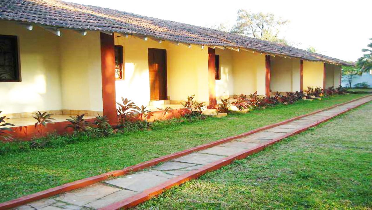 Lamour Beach Resort Benaulim Exterior photo